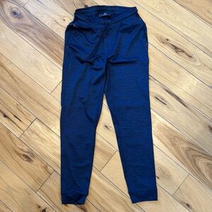 Vineyard Vines Performance Joggers Youth Size XL